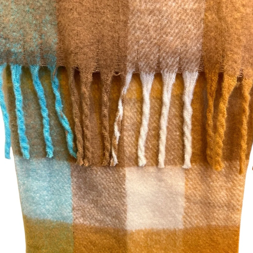 Shiraleah of Chicago Large Multicolor Checkered Fringe Scarf - Picture 3 of 9